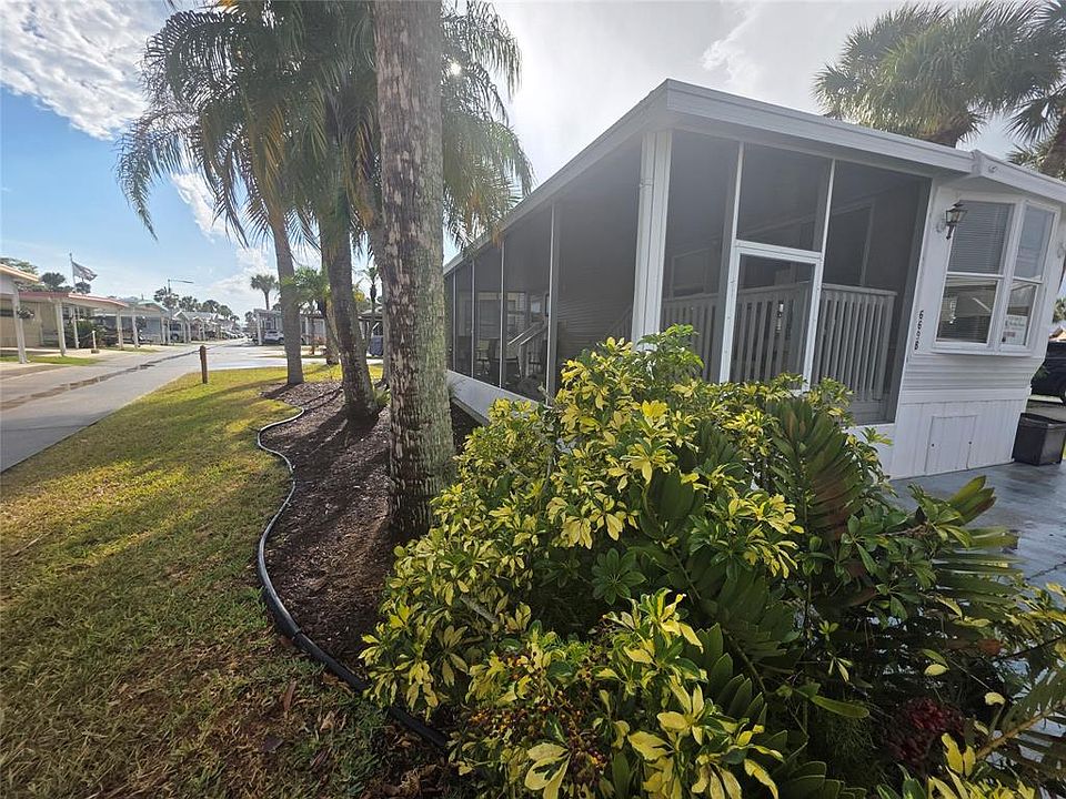 1st image of 6698 SE 54th St