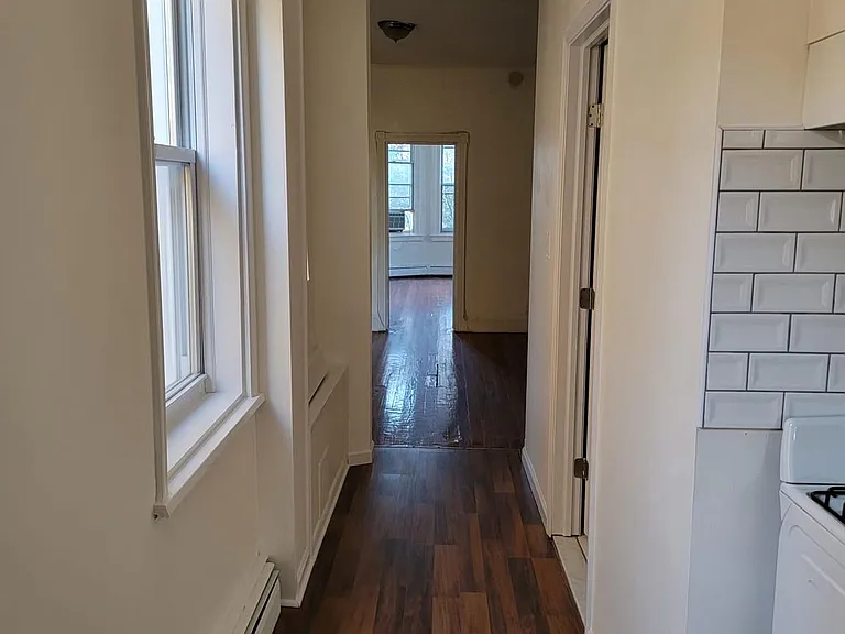 616 Tasker St #2 — Photo 11