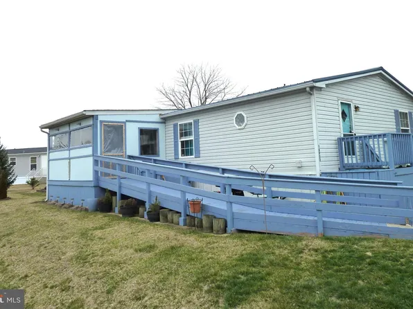 16902 Alcott Rd, Hagerstown, MD 21740