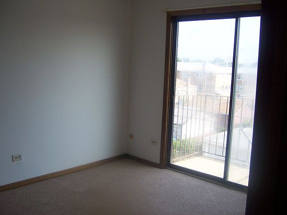 3rd image of 6165 S Archer Ave APT 3C