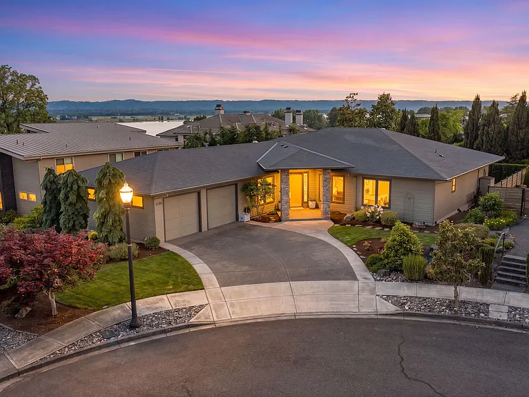 1508 SE Hawks View Ct — Photo 1