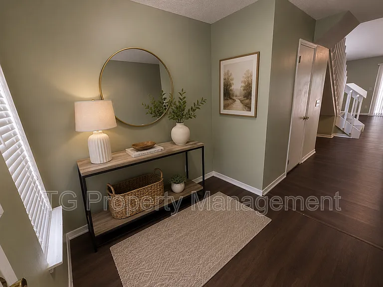 8531 Sturbridge Cir E — Photo 4