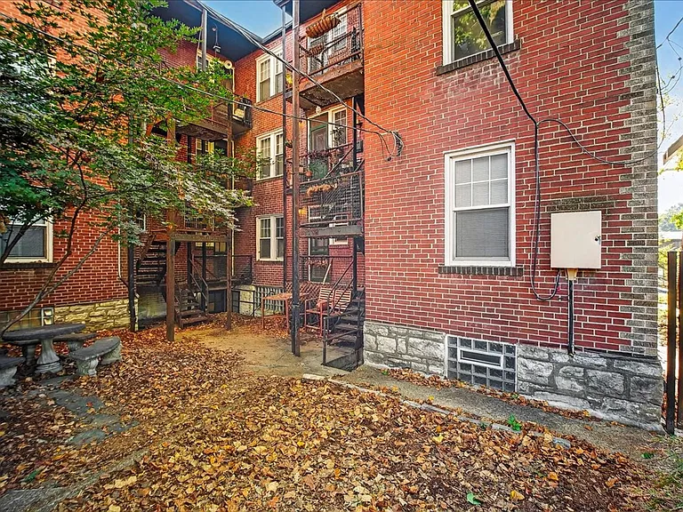 1949 Alfred Ave #3N — Photo 25