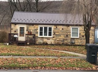 42 Wilson St, Corning, NY 14830