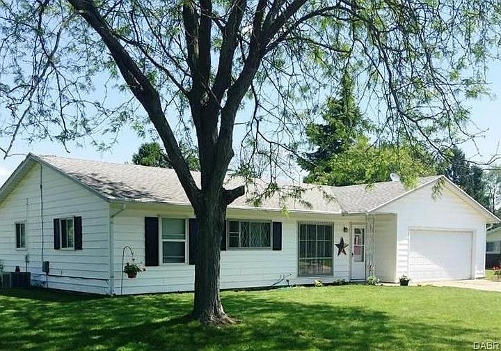 1st image of 1743 Parkview Dr