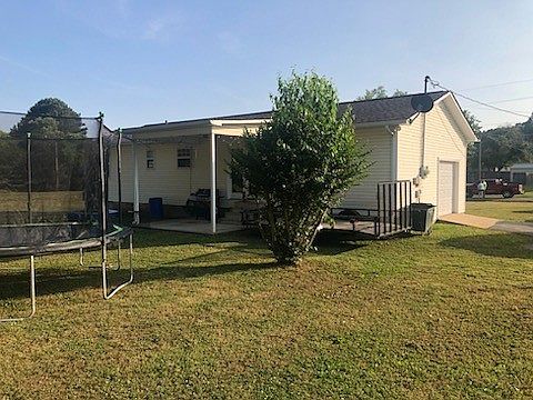 4th image of 235 Thompson Dr