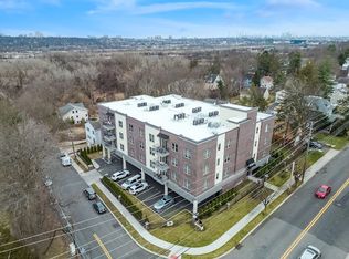 227 Teaneck Rd UNIT 208, Teaneck, NJ 07666