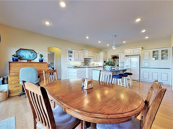5th image of 59 Stonehaven Dr