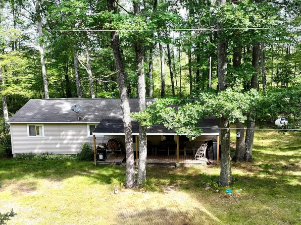 18300 Hilltop Rd, Atlanta, MI 49709