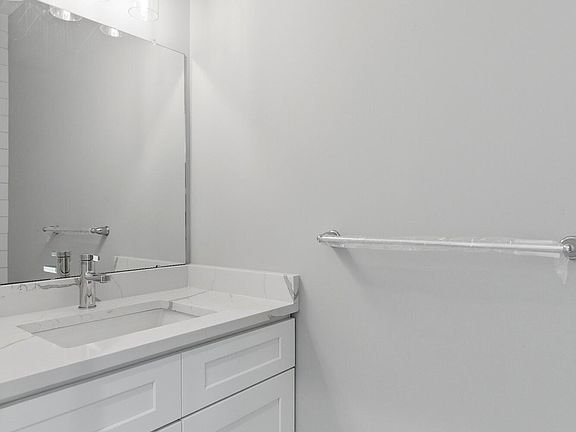 5th image of 514 Barnegat Avenue