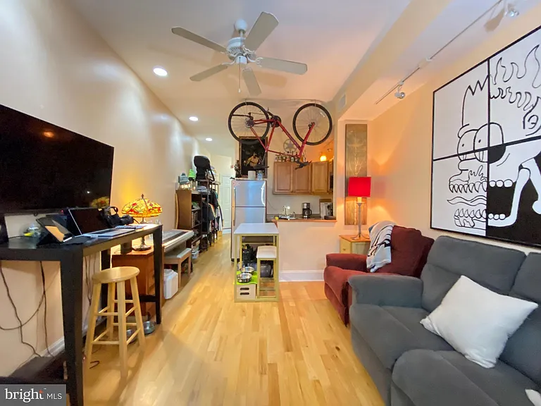 1214 N 5th St #1F — Photo 1