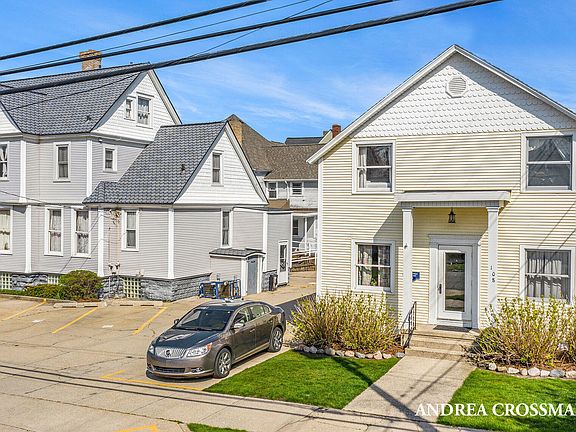 2nd image of 200 Franklin Ave