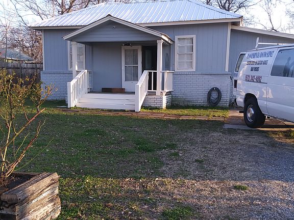 4th image of 90 SE Lincoln Ave