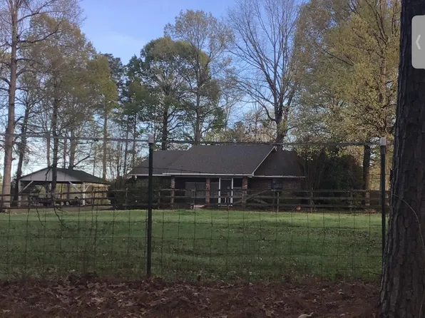 903 Phillips Ferry Rd, Farmerville, LA 71241