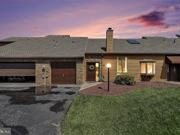 98 Westview Mnr #98, York, PA 17408