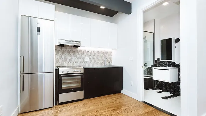 Rented by Nooklyn NYC LLC | media 30