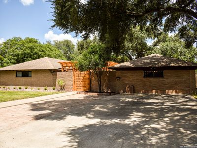 1709 Rose Dr, Alice, TX, 78332