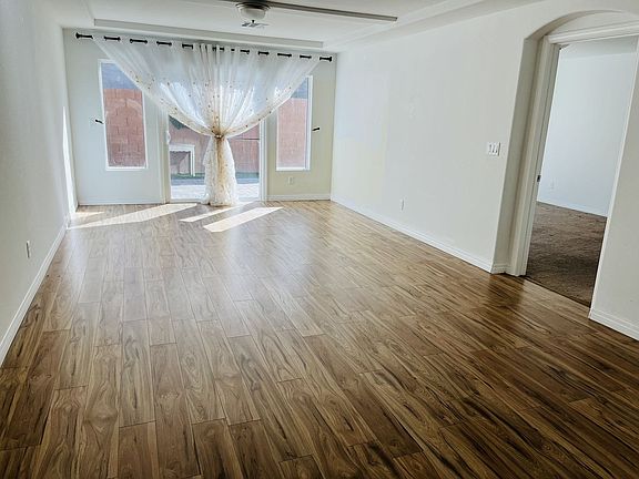 4th image of 7042 Jasper Hill Way