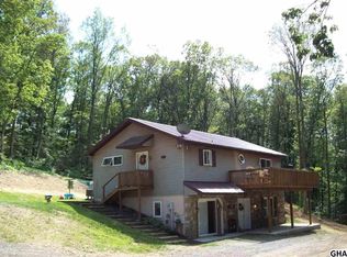 1085 Meckville Rd, Fredericksburg, PA 17026