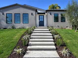 7907 Vicksburg Ave, Los Angeles, CA 90045