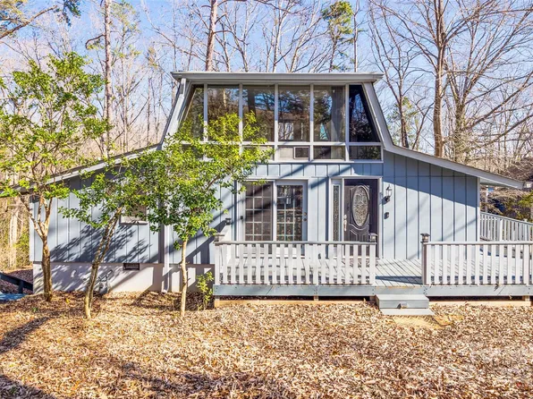 5082 Mariana Ct, Tega Cay, SC 29708