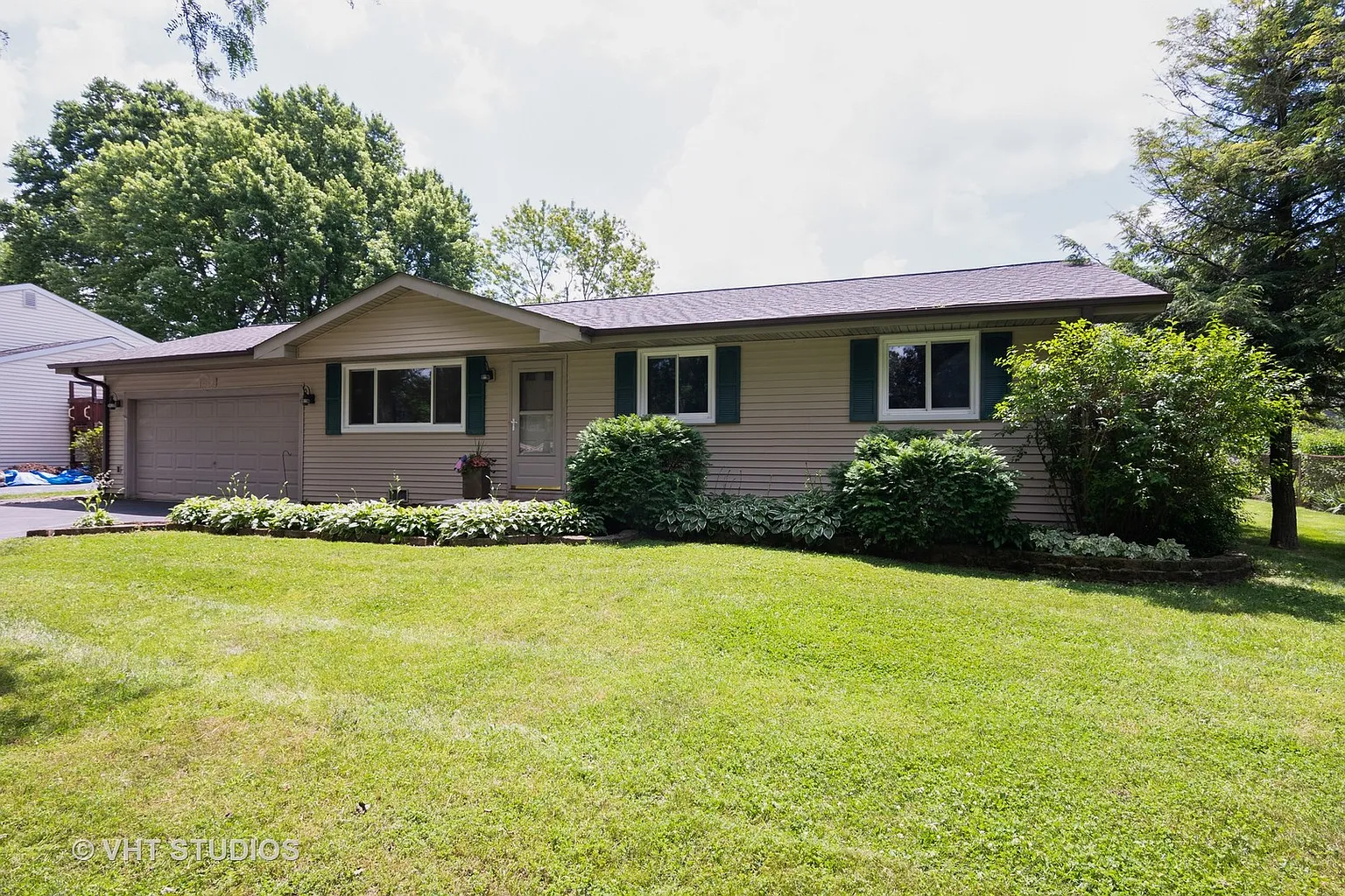 1513 Rita Ave photo 1