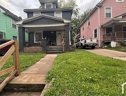 122 N White Ave