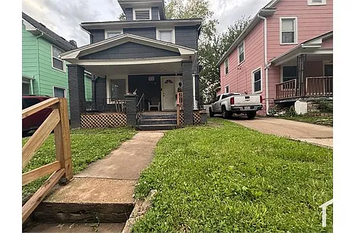 122 N White Ave Photo 1