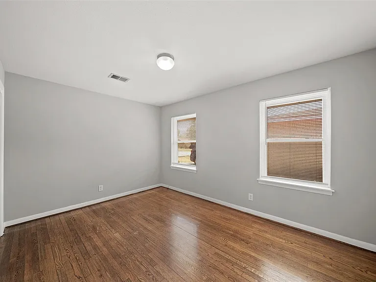 2835 Dragonwick Dr — Photo 9
