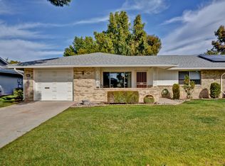 10330 W Prairie Hills Cir, Sun City, AZ 85351