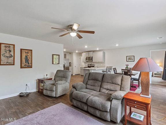 5th image of 1291 Hidden Creek Drive