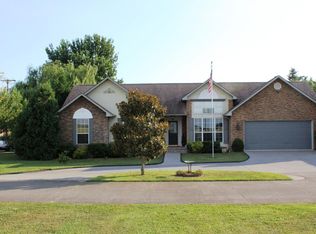 2817 Best Rd, Maryville, TN 37803