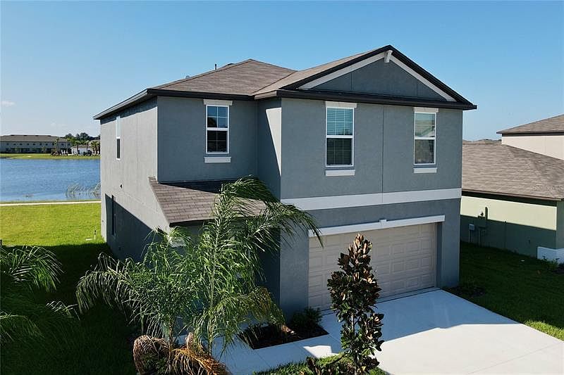 1st image of 418 Royal Empress Dr