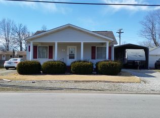 313 N Mill St, Martinsville, IL 62442