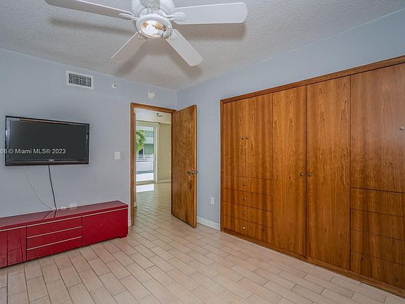 5th image of 7800 Collins Ave APT 202