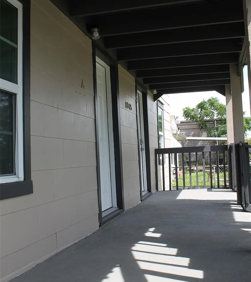 2 bed, 1.0 bath, 700 sqft, $1,000 — Photo 4