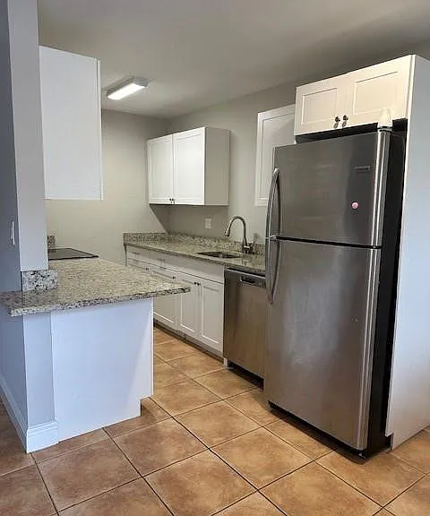 1440 Miami Rd #9 — Photo 8