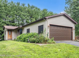 6494 Zimmer Rd, Haslett, MI 48840