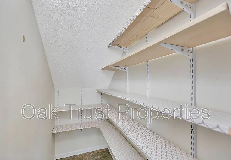 117 Broken Branch Dr — Photo 33