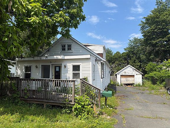 3rd image of 26 Massachusetts Ave