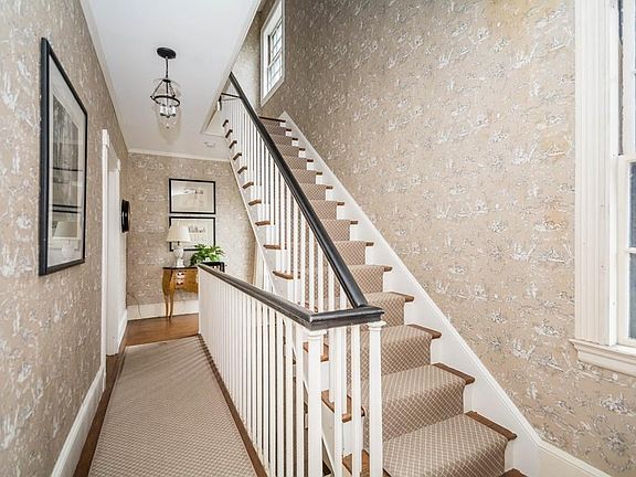 5th image of 41 Washington Sq #3