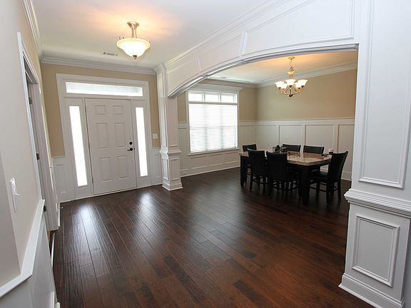 4th image of 334 Bella Rose Dr