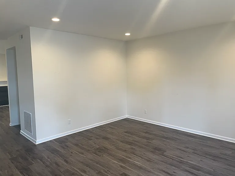 10056 Gallop Ln — Photo 2