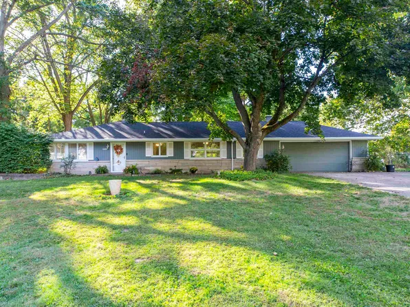 53201 Martin Ln, South Bend, IN 46635