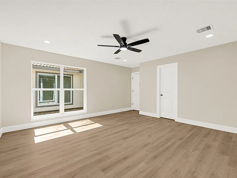 3203 Falling Brook Dr — Photo 20