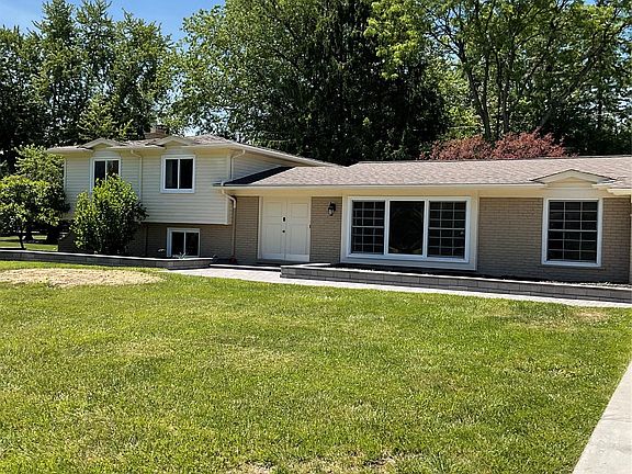 2nd image of 7096 Riverstone Rd