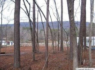 78 Shoreland Cir, Scottsboro, AL 35769