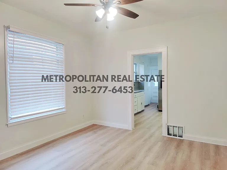 22340 Park St — Photo 8