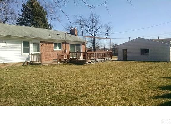 3rd image of 21535 Verdun St