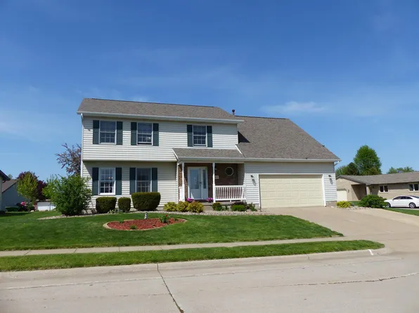 4915 Angel View Dr, Dubuque, IA 52002